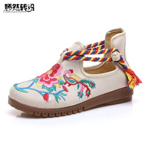 Women Flats Canvas Shoes Floral Embroidered Ladies Comfortable Cotton Platforms Zapato Mujer