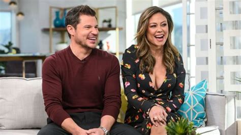 Love Is Blind Fans Launch Petition To Remove Nick And Vanessa Lachey As