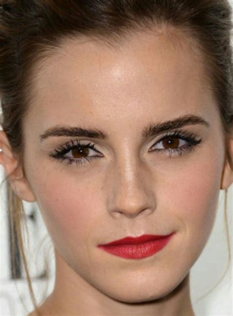 Pin By Ritabrata Majumdar On Emma Watson In 2020 Red Lip Makeup