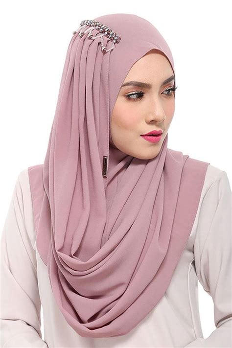 instant hijab slip on zarisa aida naim instant shawl by by clixy hijab fashion beautiful