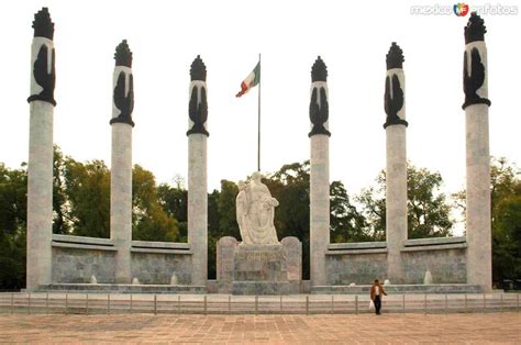 Monumento A Los Niños Héroes Ciudad De México Distrito Federal