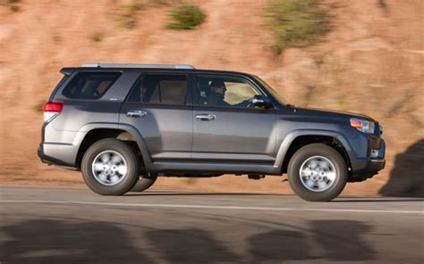 2010 Toyota 4runner Sr5 4x4 V6 Toyota Midsize Suv Review Automobile