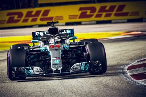 Formula 1 Hamiltons Fourth Win Under The Lights Of Singapore Snaplap