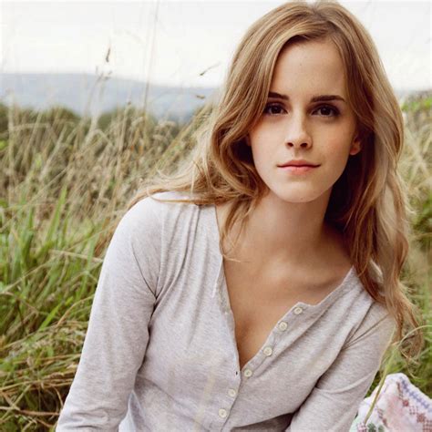 Emma Watson Country Field Photography Ipad Air Wallpapers Free Download