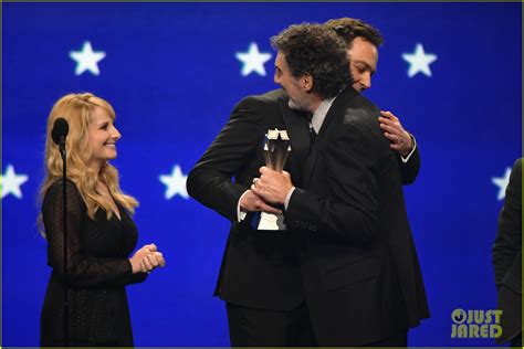 Big Bang Theory Cast Presents Career Achievement Award To Chuck Lorre
