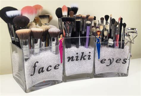 Way To Store Your Makeup Brushes Diy Makeup Brush Makeup