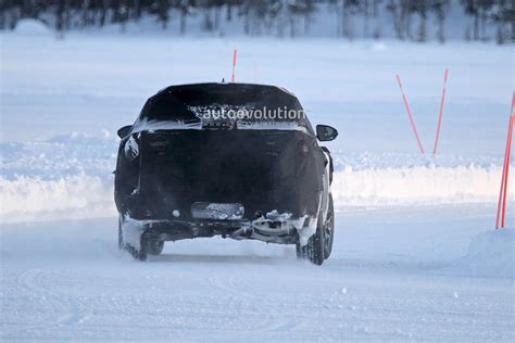 2022 hyundai santa cruze debuts launching a new compact pickup truck segment. 2022 Hyundai Santa Cruz "Crosstruck" Rendered With Santa ...