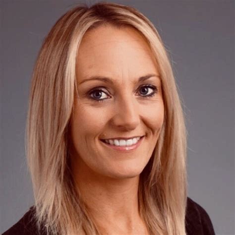 Die besten externen defis im vergleich. Judith Sacarelis - Vertrieb West, Gebietsleiterin - ZOLL ...