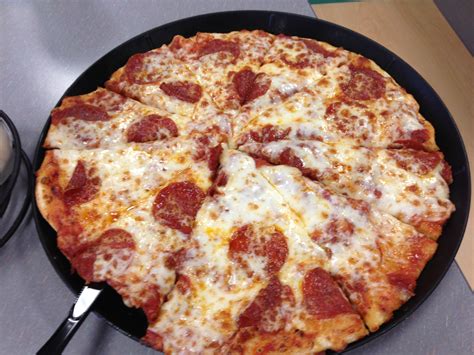 Chuck E Cheese Pepperoni Pizza Images And Photos Finder