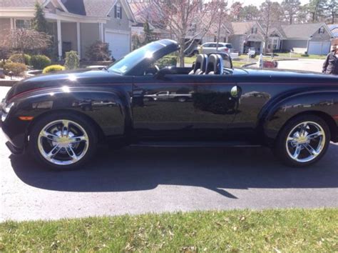 2005 Chevy Ssr Hardtop Convertible Hot Rod Truck Only 13k Mi