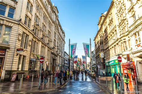 Wales é rica em história e beleza natural e tem uma cultura distinta do resto do reino unido. Duas horas no País de Gales | Reino Unido.14
