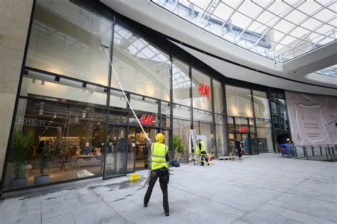 Edinburghs New Shopping Centre Opens National