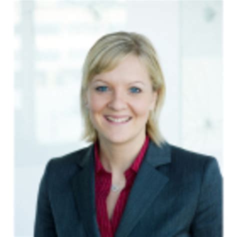 Unternehmenstochter der vw financial services ag. Evelyn Kobylka - Produktmanager Payment und ...