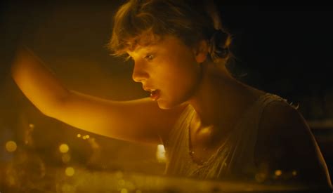 Watch the music video for cardigan (lyric video) by taylor swift on apple music. Watch Taylor Swift's Piano-Driven 'cardigan' Video