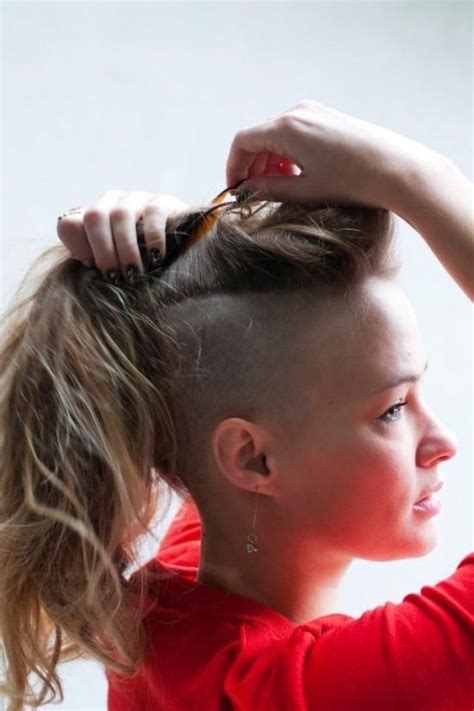 They help you show the world the real well, if you love girls shaved hairstyles and are looking for some cool styles then you are in the right. 42 Shaved Sides Haircut Ideas (Trending in April 2021)