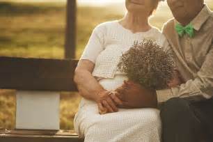 I Photographed An Elderly Couple Getting Married After Spending 55