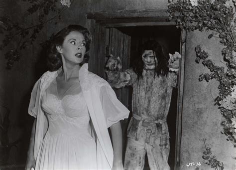 20 Photos From Vintage Horror Films That Needed No Cgi Wow Gallery