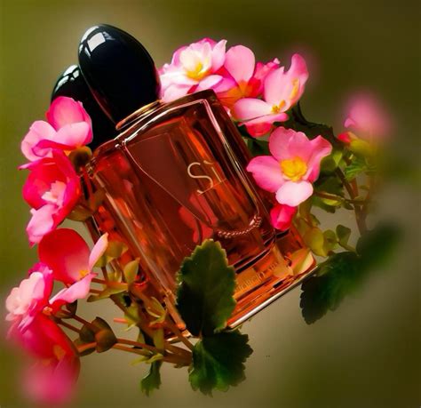 Sì Intense 2021 Giorgio Armani Parfum Un Parfum De Dama 2021