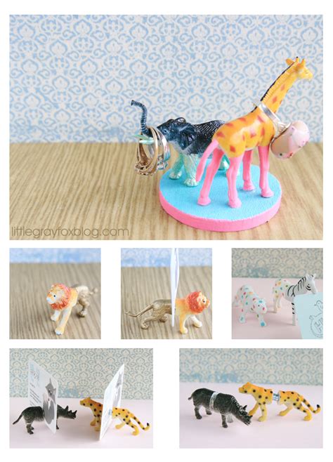 Little Gray Fox Plastic Animal Crafts