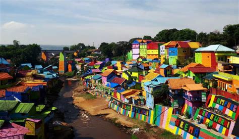 Visit Kampung Pelangi — A Beautiful “rainbow Village” Of Indonesia