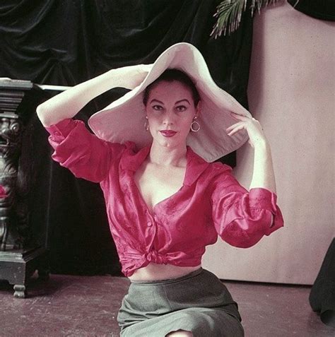 Ava Gardner Stunning Photos Of A Hollywood Legend 1930s 1960s Rare