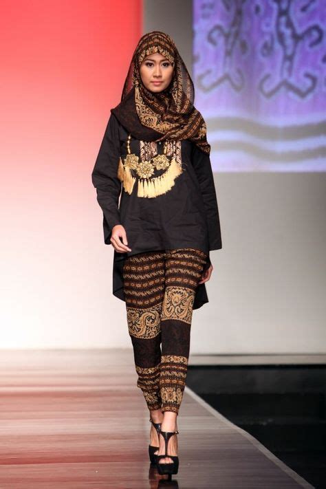 Tenun sotis permulaannnya rata seperti kain pada umumnya sedangkan. Model Atas Bawah Dari Kain Tenun : 100 Kain Tenun Ntt Ideas Batik Dress Batik Fashion Fashion ...