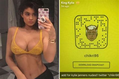 kylie jenner returns to social media by posing in her bra in sexy bathroom selfie after hacker