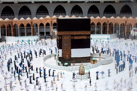 Kejadian ini pun dibahas dalam rapat kerja anggota komisi ii. Arab Saudi Bertahap Buka Umrah, Kemenag Tunggu Rilis Izin ...