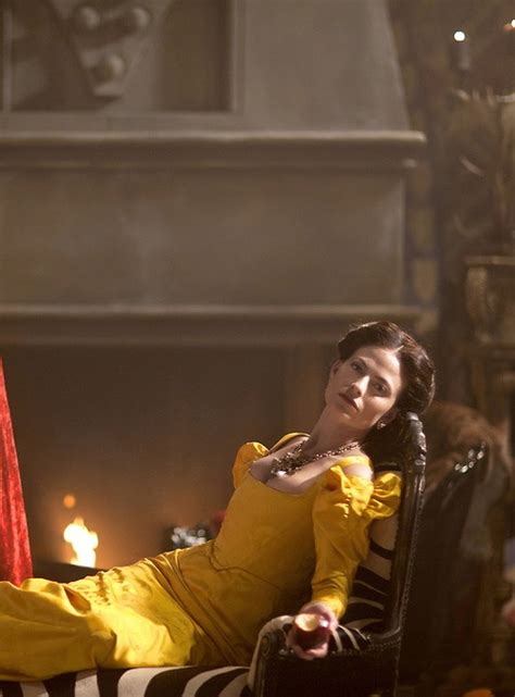 Lara Pulver As Clarice Orsini In Da Vincis Demons Tv Series