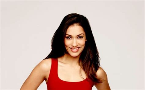 Janina Gavankar As Detective Meredith Bose The Mysteries Of Laura