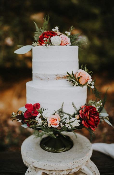 Youll Love The Unexpected Backdrop In This Keener Springs Wedding