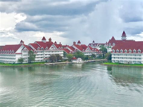 Five Reasons The Villas At Disneys Grand Floridian Resort And Spa Is A