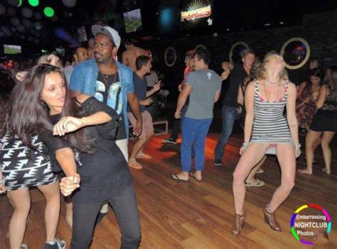 35 Embarrassing Moments That Can Only Happen In Night Clubs Ritely