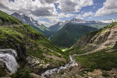 Free Photo Aerial View Of Green Mountain Adventure Water Valley