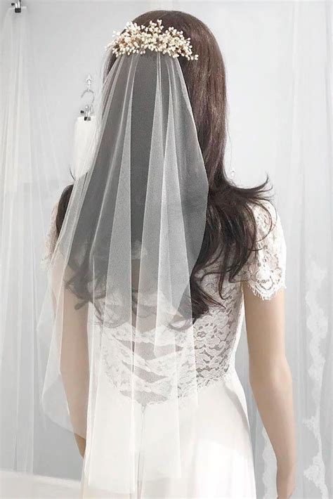 Elegant And Charming Wedding Veils For Every Bride From Traditional