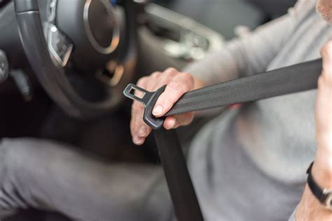 what new york s new seatbelt law means for drivers and passengers