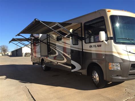 2014 Thor Motor Coach Outlaw 37md Rvs For Sale