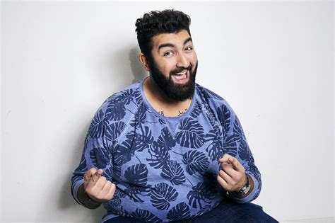 Faisal kawusi is a german comedian with afghan roots who lives in cologne. Comedian Faisal Kawusi in YOU FM | hr.de | Presse YOU FM