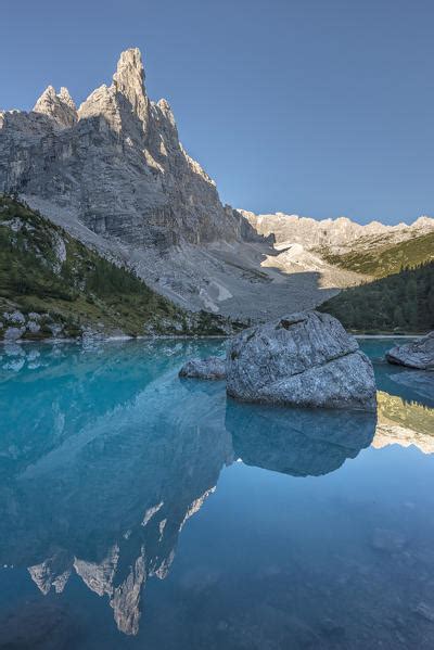 Sorapiss Lake Dolomites Veneto Italy Sunrise In The Sorapiss Group In