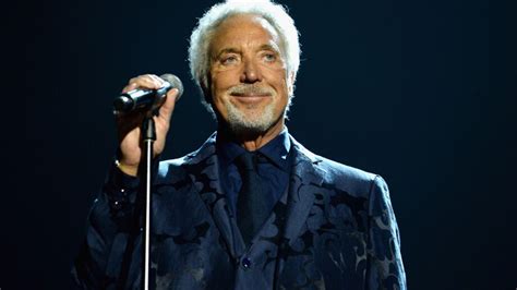 Born in 1940 in glamorgan, south wales, jones rocketed to international fame after the massive success of. Tom Jones - La biographie de Tom Jones avec Gala.fr