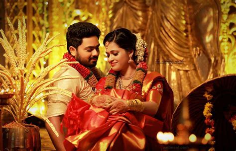 24 Beautiful Kerala Wedding Photography Ideas From Top Photographers