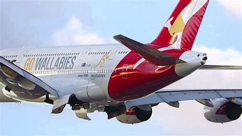 Atlas Air 747 Cargo And Qantas A380 Go Wallabies Sydney Airport Youtube