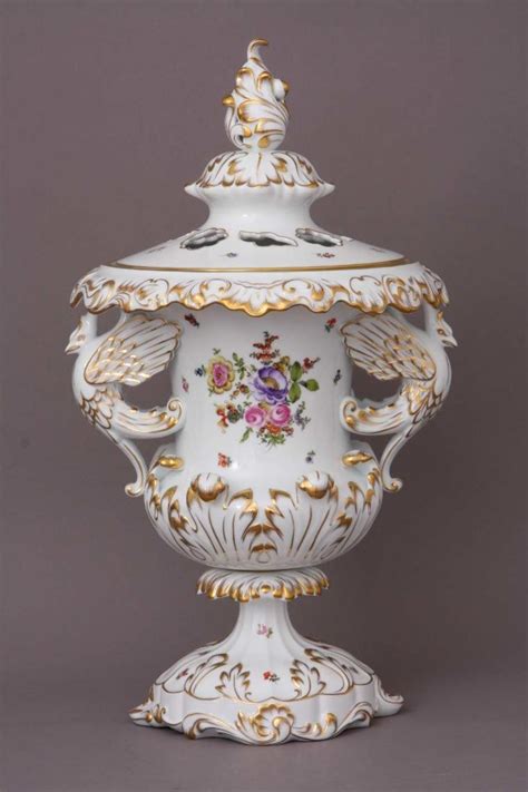 Fancy Vase With Lid Herend Canada