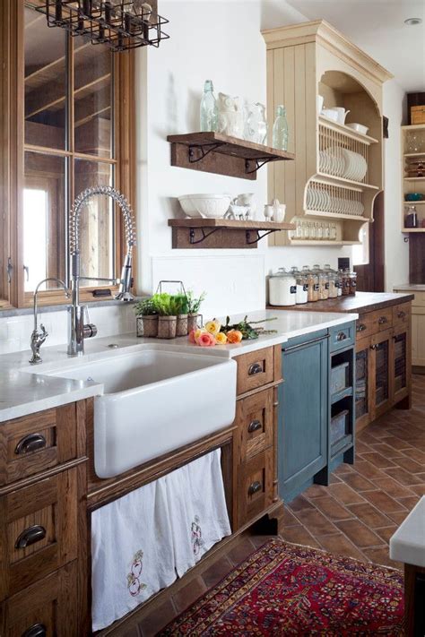 I could see the trim in the house being this color also. 8 Beautiful Rustic Country Farmhouse Decor Ideas | Kitchen cabinet styles, Rustic kitchen ...