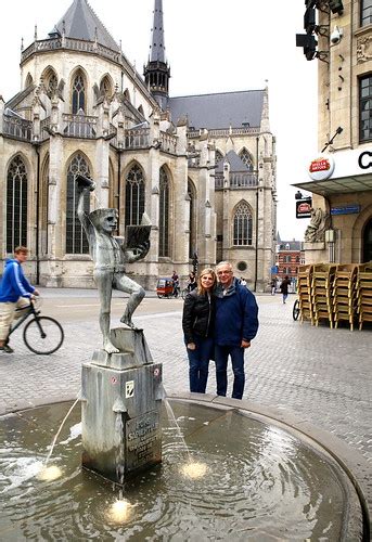 The Statue Of Fonske Leuven Kristel Van Loock Flickr