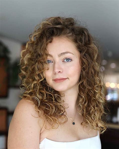 Natural Curly Hairstyles For Medium Length Hair