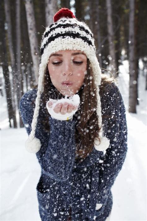 35 Amazing Winter Photoshoot Ideas To Try This Winter