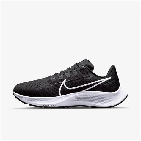 9 Most Awesome Nike Walking Shoes For Men 2023 Updated Budding Stem