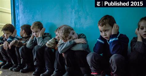 Shivering Hungry And Tearful In Rebel Held Eastern Ukraine The New York Times