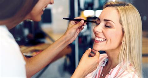 Make-Up Artist Berlin | interessantes, kreatives Beruf lernen.